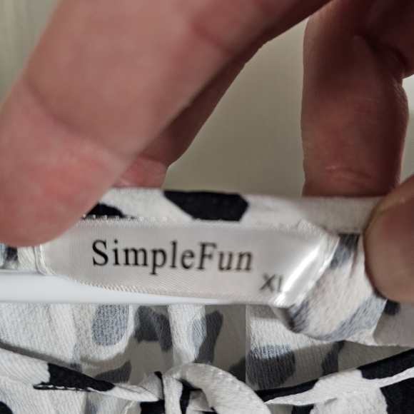 SimpleFun Dalmatian Print Blouse XL Black White Dot Animal Print Y2K Preppy - Picture 4 of 7